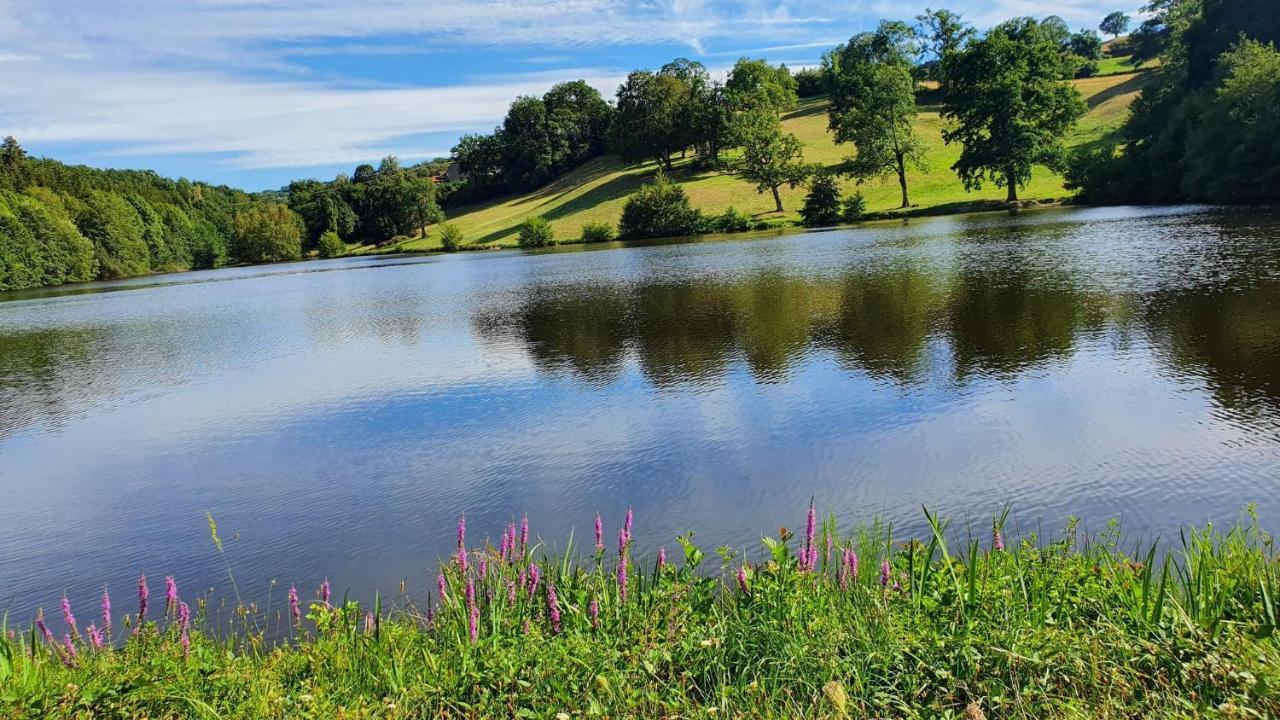 Gite Les Hauts De Villemaloux Dontreix Dış mekan fotoğraf